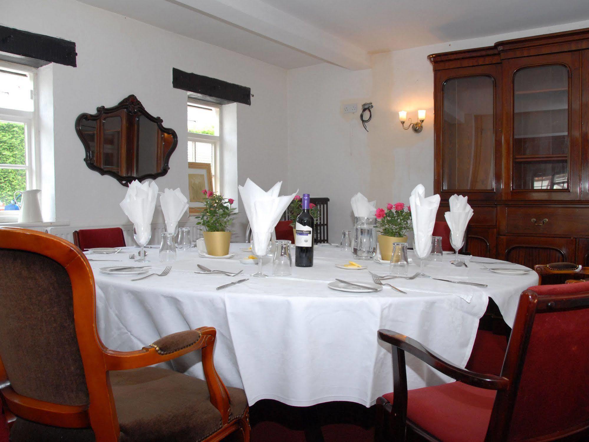 The Peacock Country Inn Chinnor ภายนอก รูปภาพ