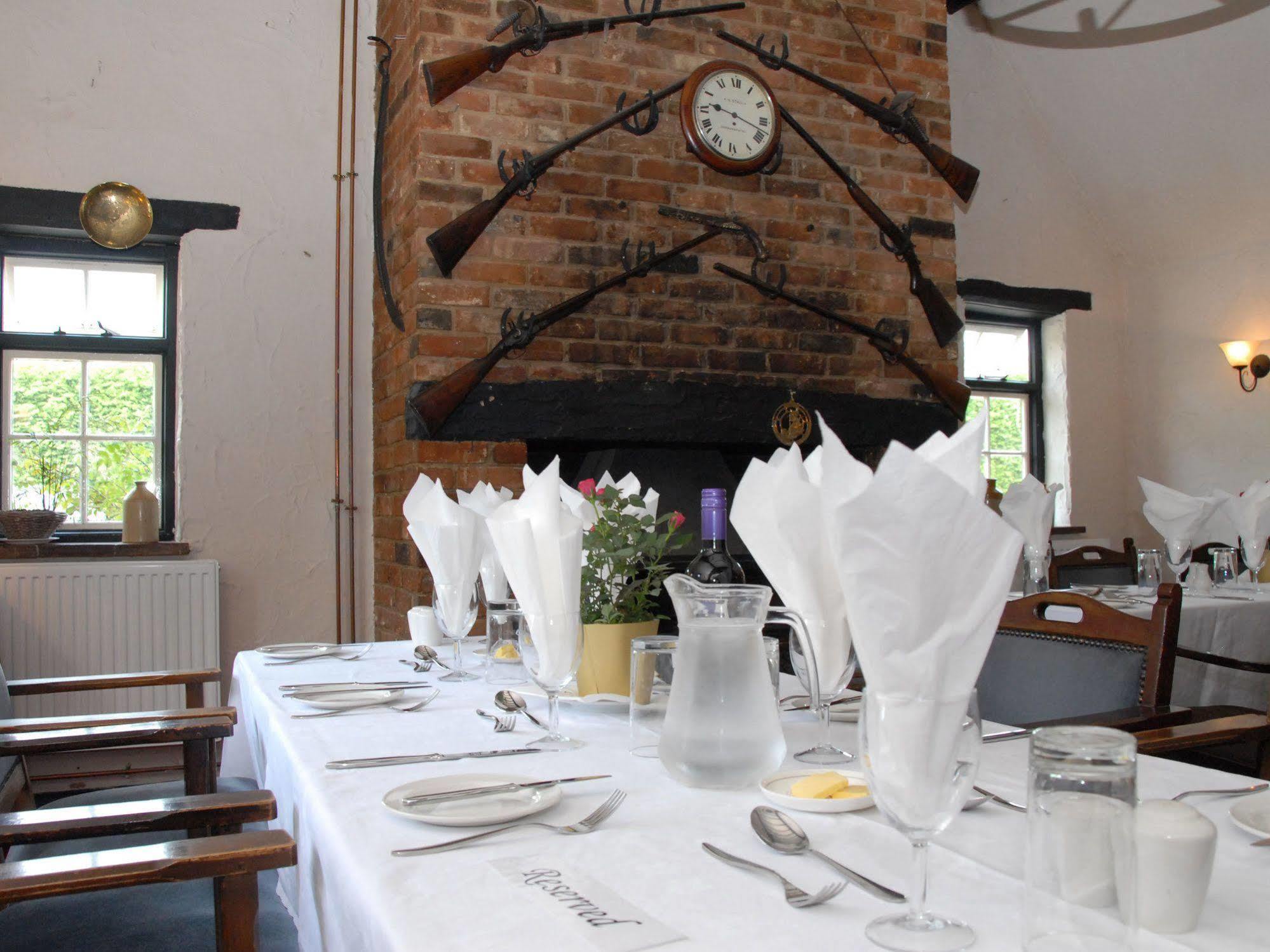 The Peacock Country Inn Chinnor ภายนอก รูปภาพ