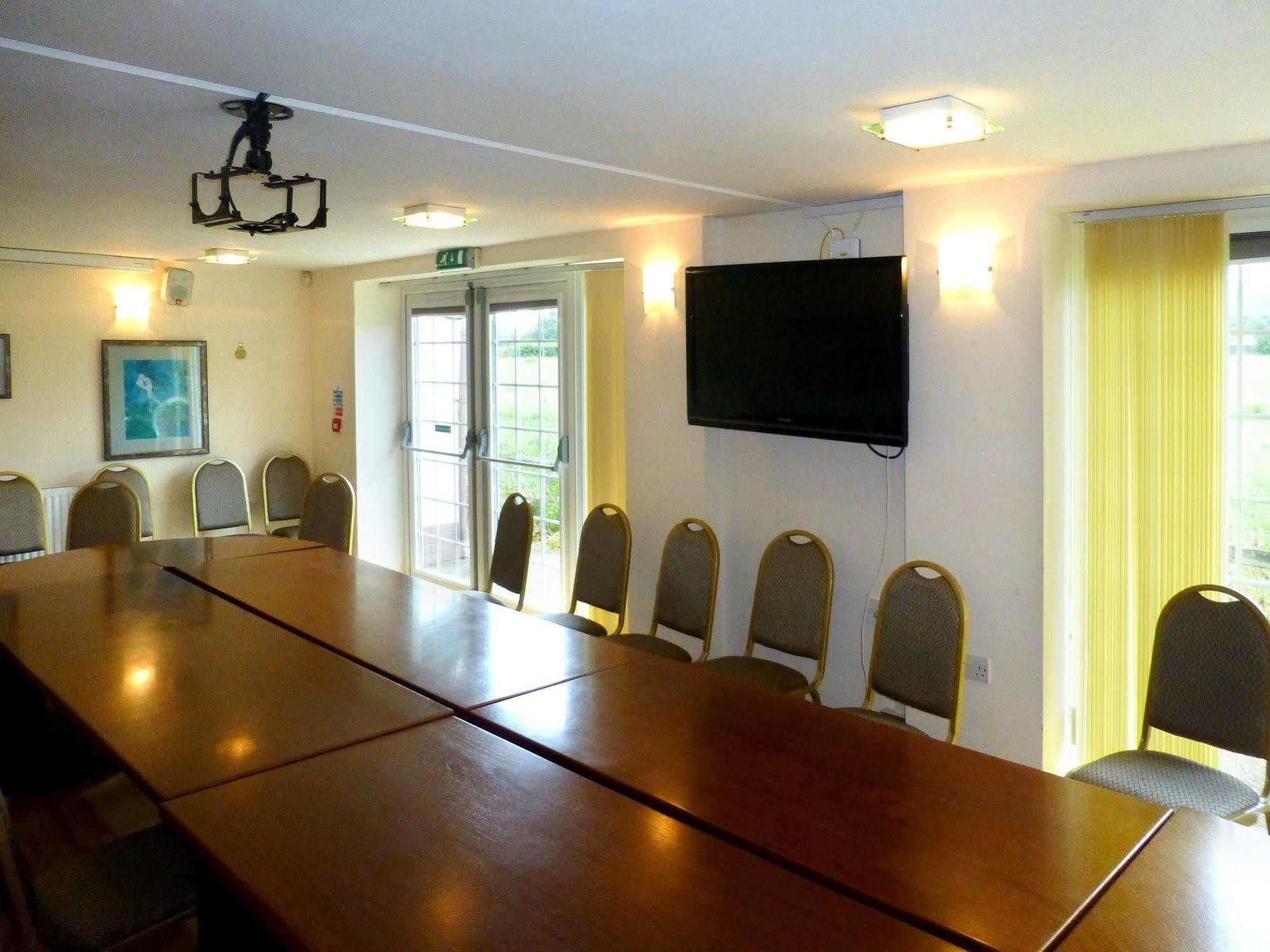 The Peacock Country Inn Chinnor ภายนอก รูปภาพ