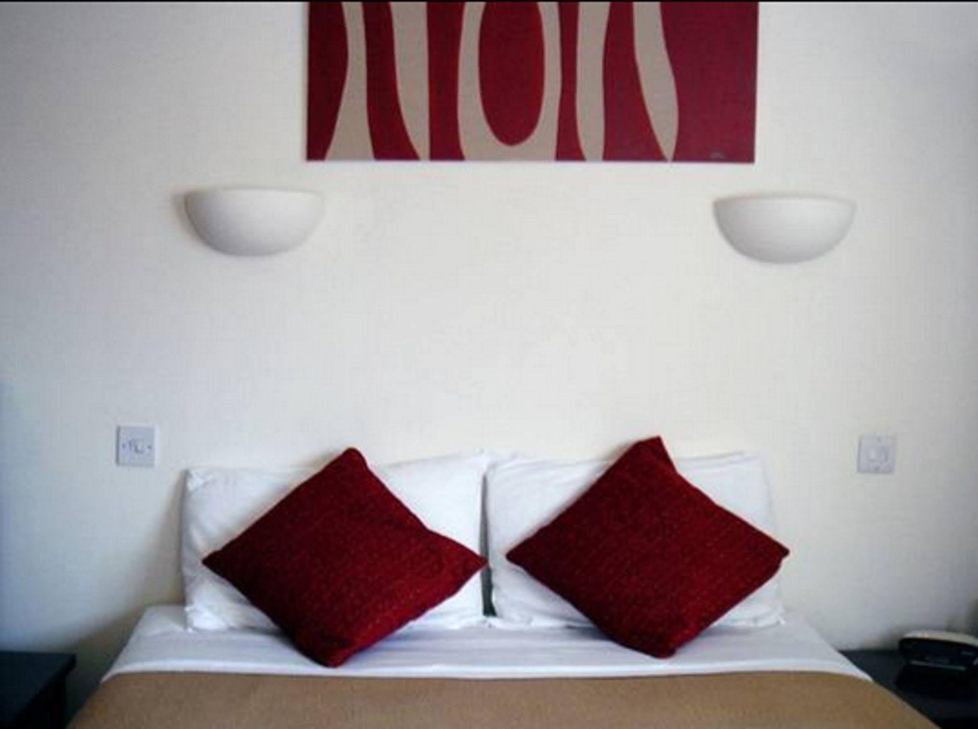 The Peacock Country Inn Chinnor ภายนอก รูปภาพ