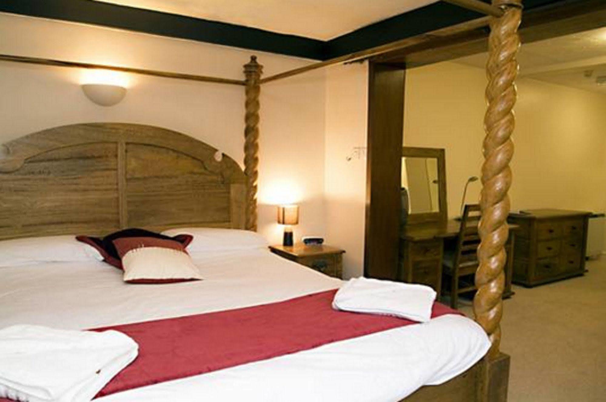 The Peacock Country Inn Chinnor ภายนอก รูปภาพ